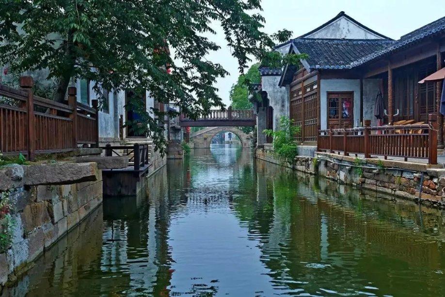 凑不齐50万新兵，乌女兵成建制上前线！俄特种部队：不会手下留情